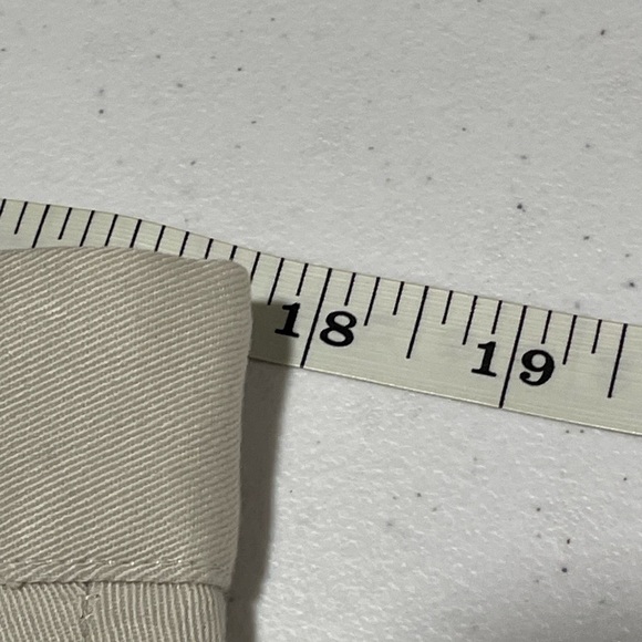 Dockers Mens 36x32 (31) Flat Front Stretch Waist Individual Fit Khaki Tan Chinos - Picture 10 of 11